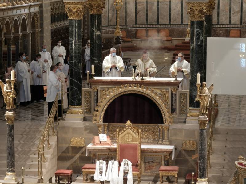 Krizmaszentelés (39).JPG